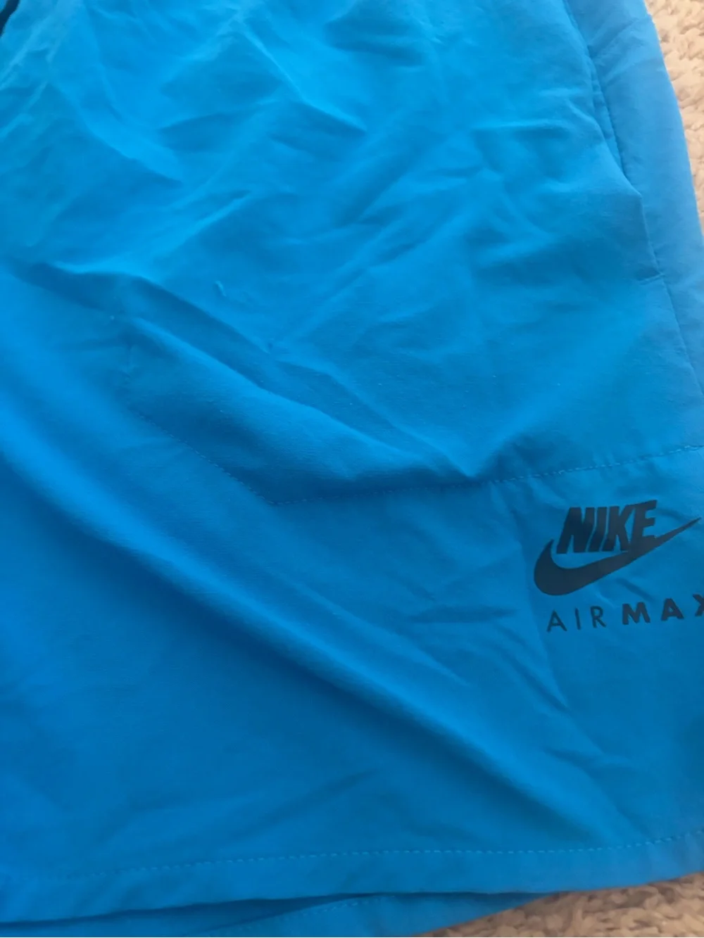 Blue pre own as is size XL Nike Air Max Woven Men athletic shorts